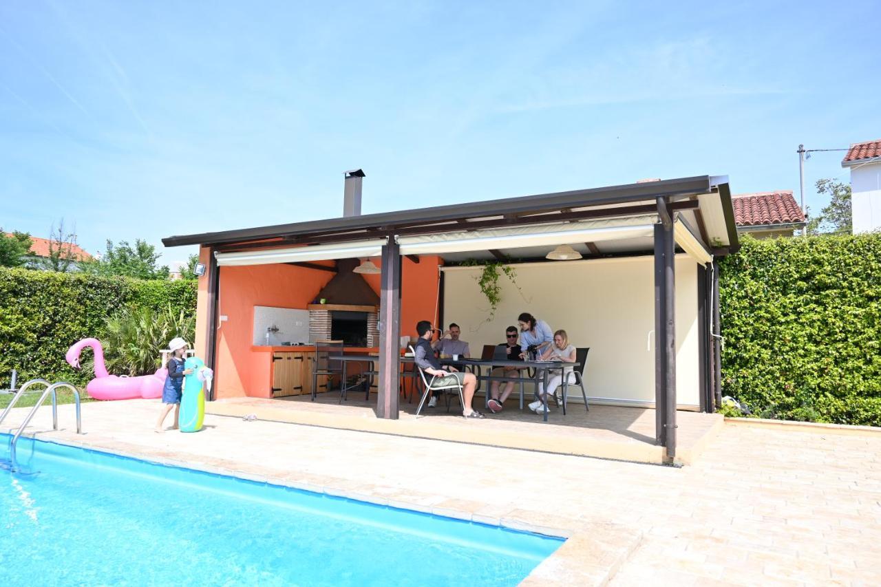Villa Antonci-18, Pool, 3 Houses, Jacuzzi, Private Territory Antonci  Eksteriør billede