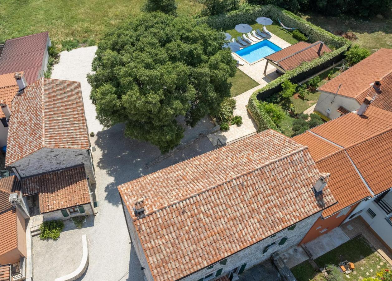 Villa Antonci-18, Pool, 3 Houses, Jacuzzi, Private Territory Antonci  Eksteriør billede