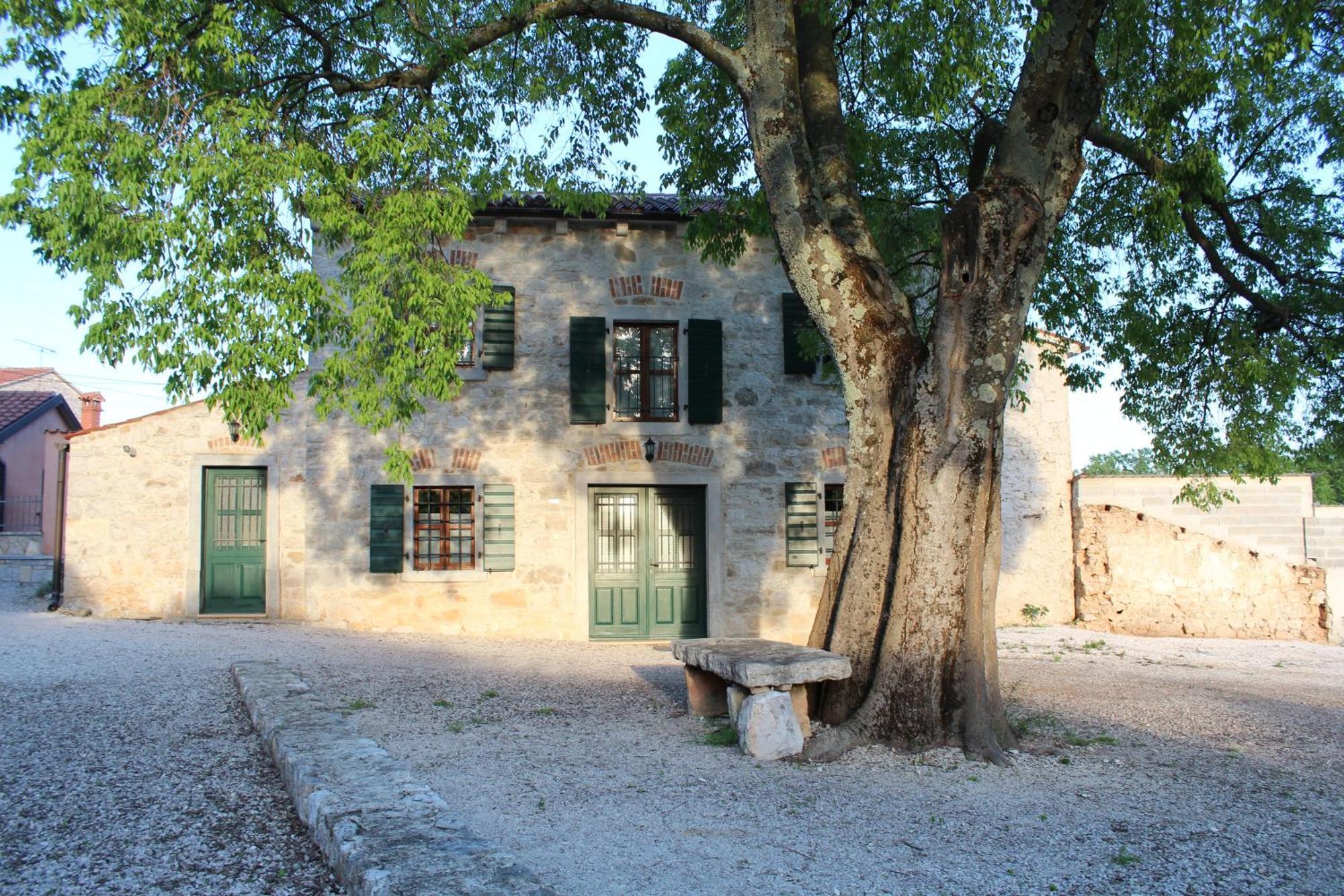 Villa Antonci-18, Pool, 3 Houses, Jacuzzi, Private Territory Antonci  Eksteriør billede